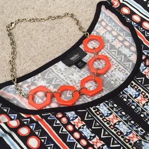 Last chance Orange geometric necklace